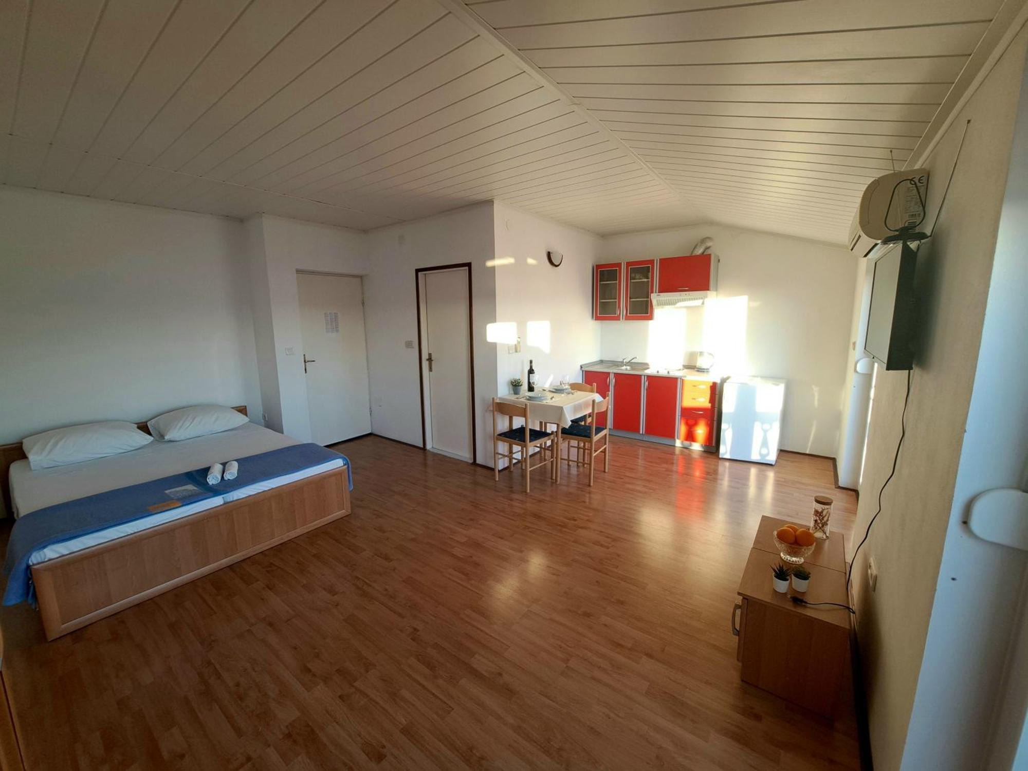 Apartments Maruna Maslenica Exterior photo